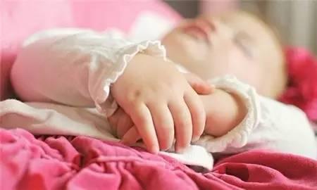 找月嫂一般要提前多久预定?请育儿嫂需要提前多久?找个靠谱的月嫂育儿嫂中心的必要性(图1) 找月嫂一般要提前多久预定?请育儿嫂需要提前多久?找个靠谱的月嫂育儿嫂中心的必要性(图1)